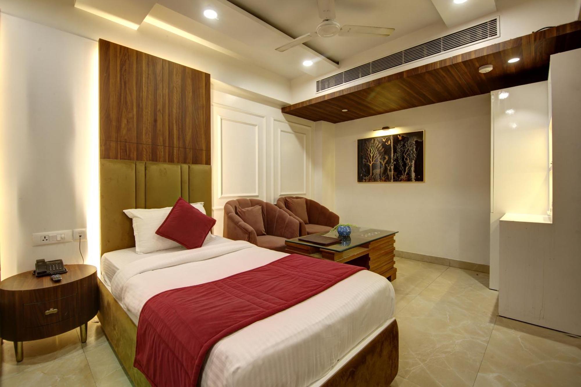 The Shanti Plaza - Nueva Delhi Exterior foto