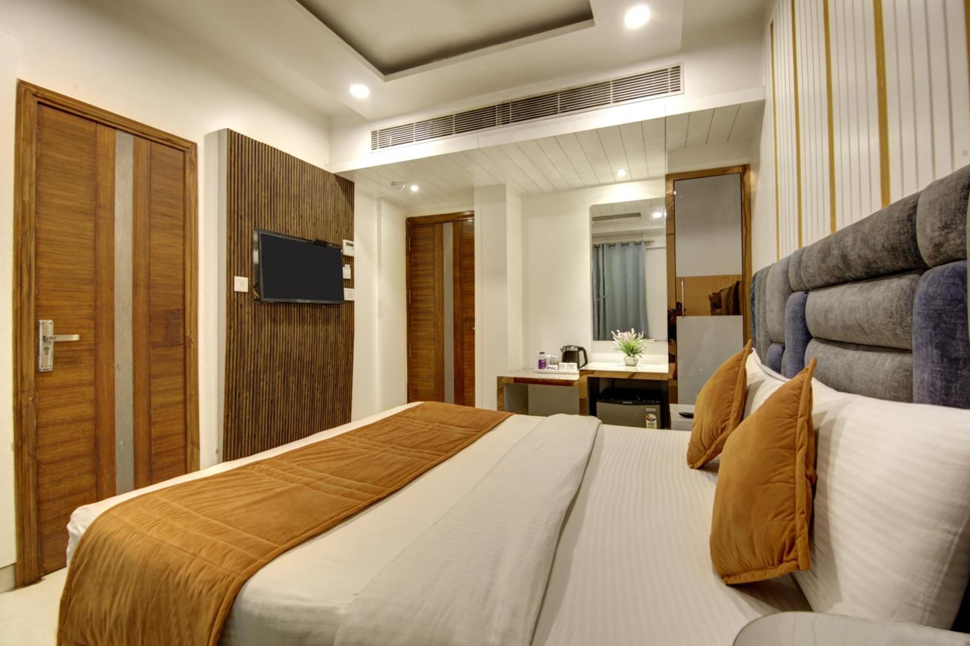 The Shanti Plaza - Nueva Delhi Exterior foto